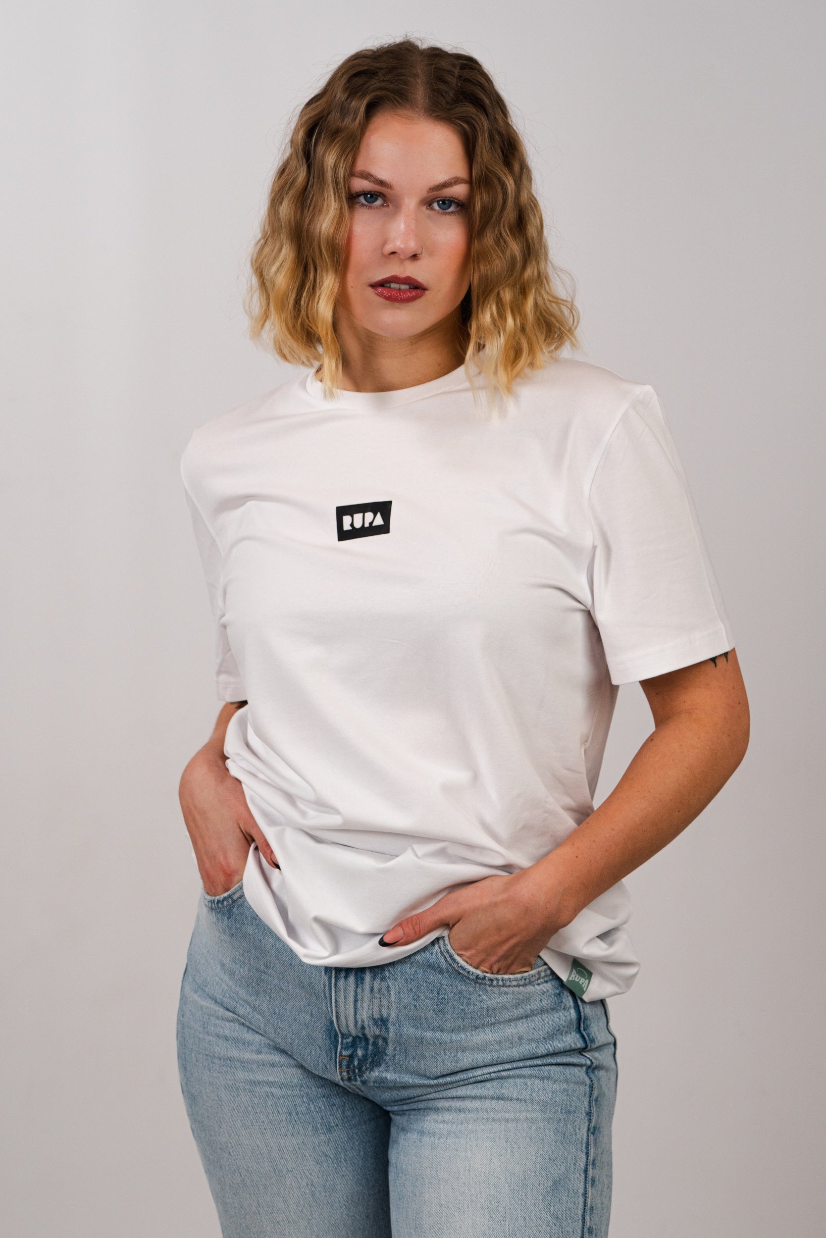 RUPA I RETRO I White I T-shirt