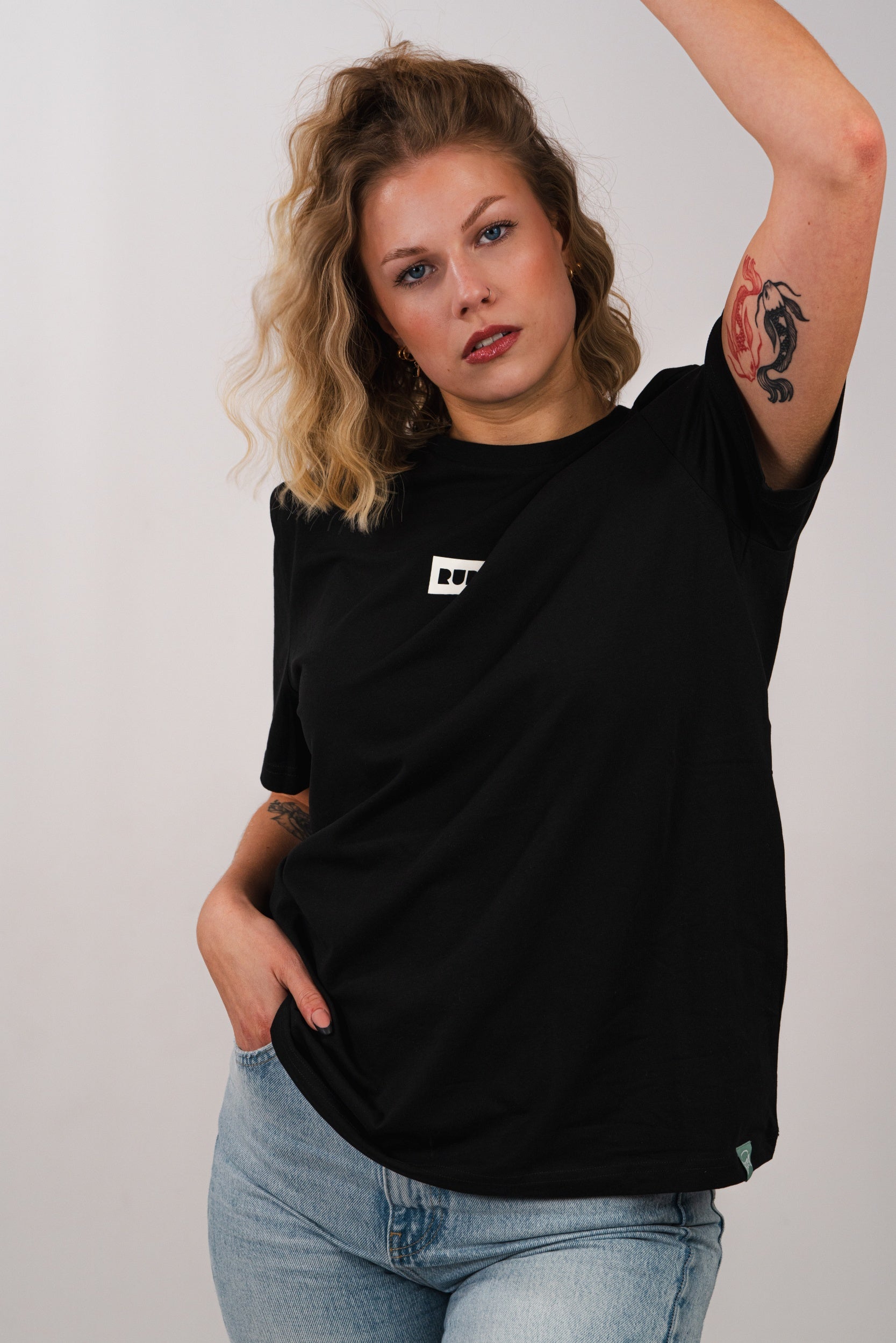 RUPA I Retro I Black T-shirt