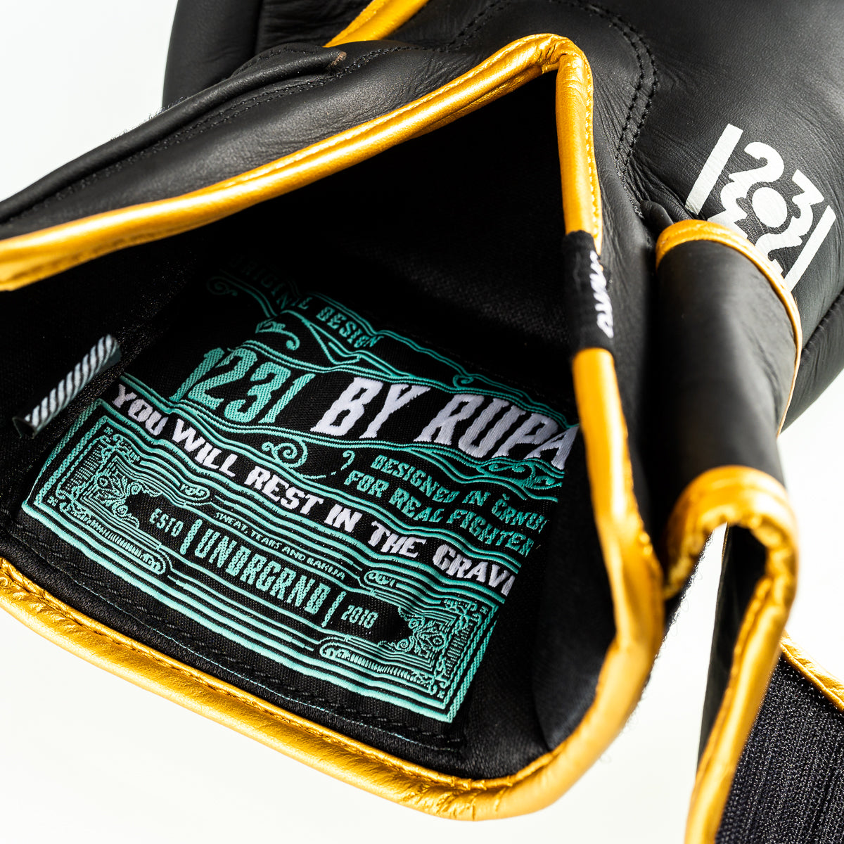 RUPA 1231 I Jet Black / Gold I Boxing Gloves